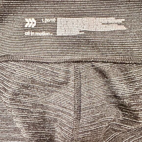 Lot of 2 Girls Leggings Sz L (10-12) Nike Crop All In Motion Full Length Pockets - Picture 6 of 6